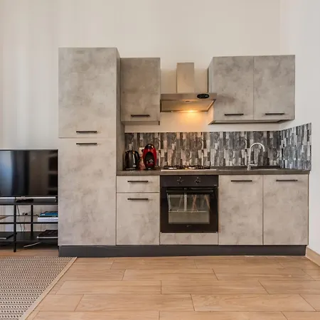 Easytopstay - Moscova Modern Apartment-3